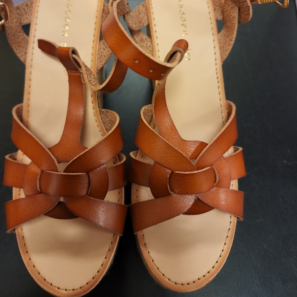 WOMEN'S MADDEN GIRL CORTETTE PLATFORM WEDGE SANDALS SIZE 7 COGNAC